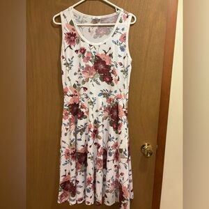 NWT LuLaRoe Nicki Floral A-Line Tank Sun Dress White Pink Pockets Size Large